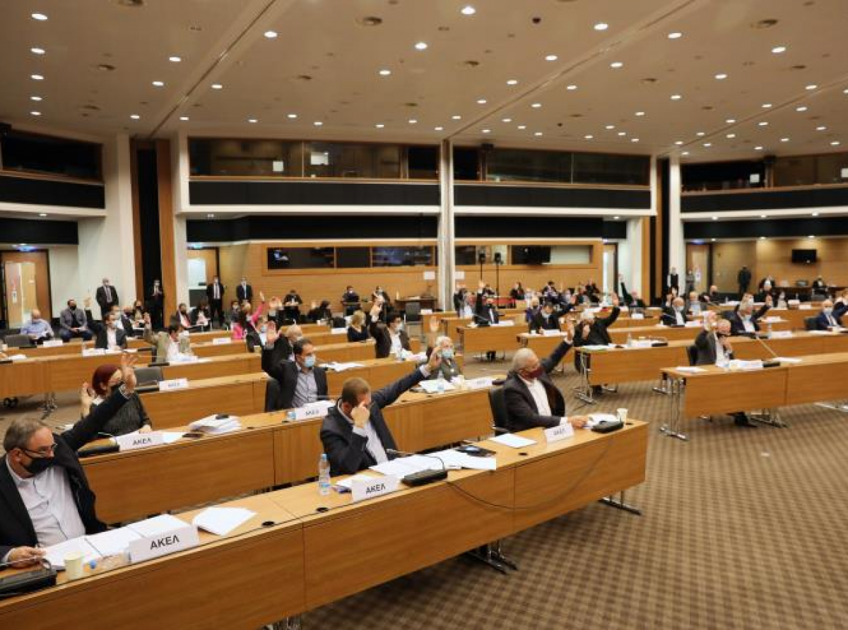 Προς ψήφιση 35 τροπολογίες επί του αναθεωρημένου κρατικού προϋπολογισμού